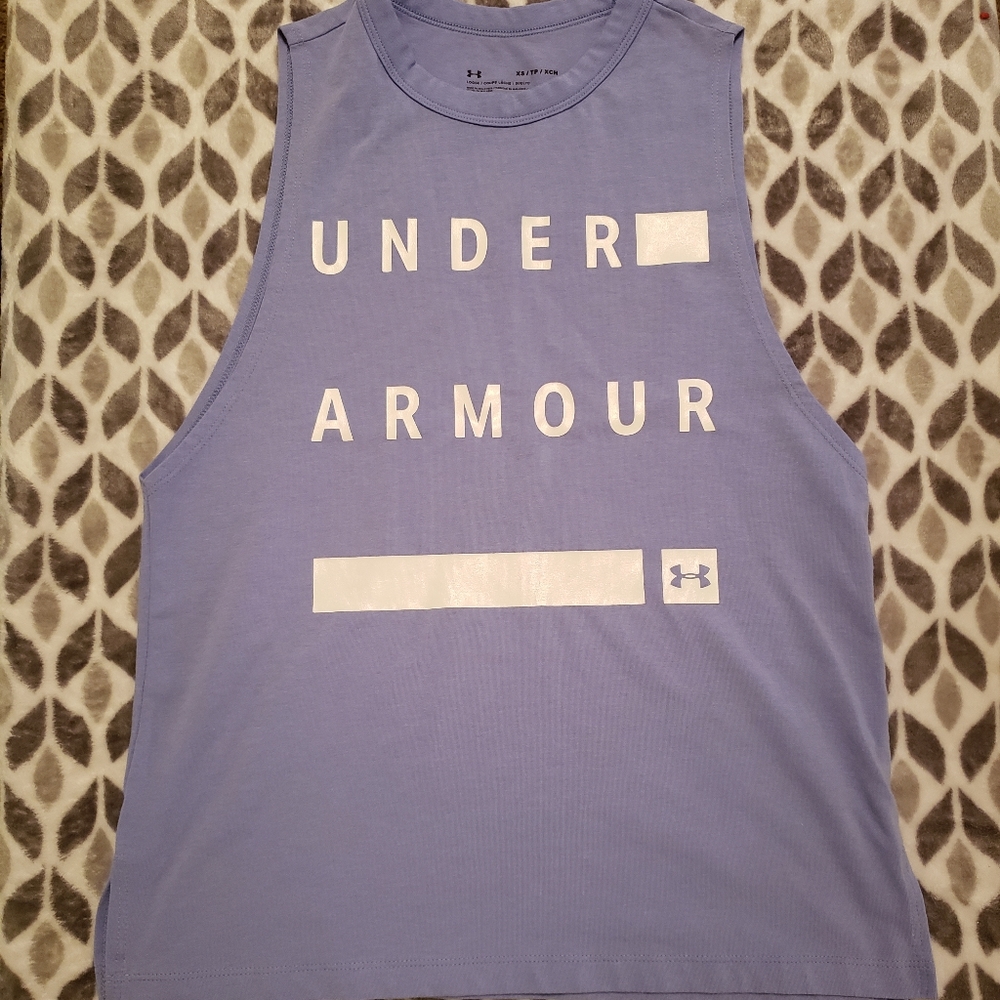 Under Armour Muscle Tank Top!!